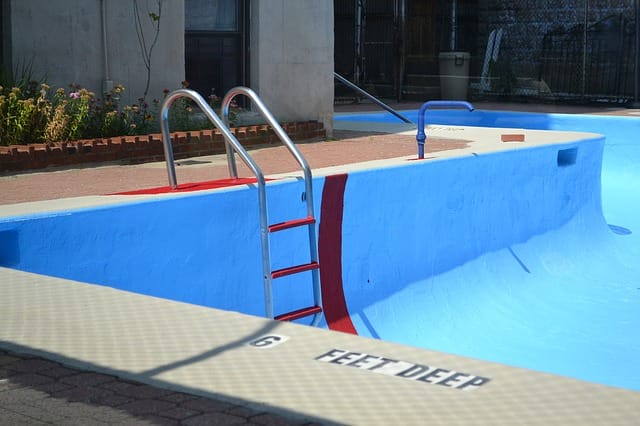 Paint your Swimming Pool